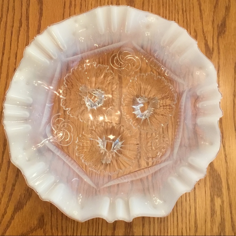Jefferson Glass Ruffles and Rings Bowl